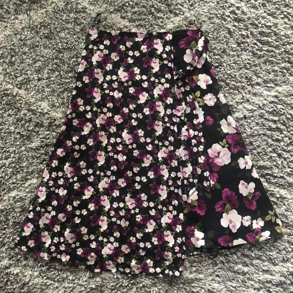 Calvin Klein Women's Faux Wrap floral Skirt